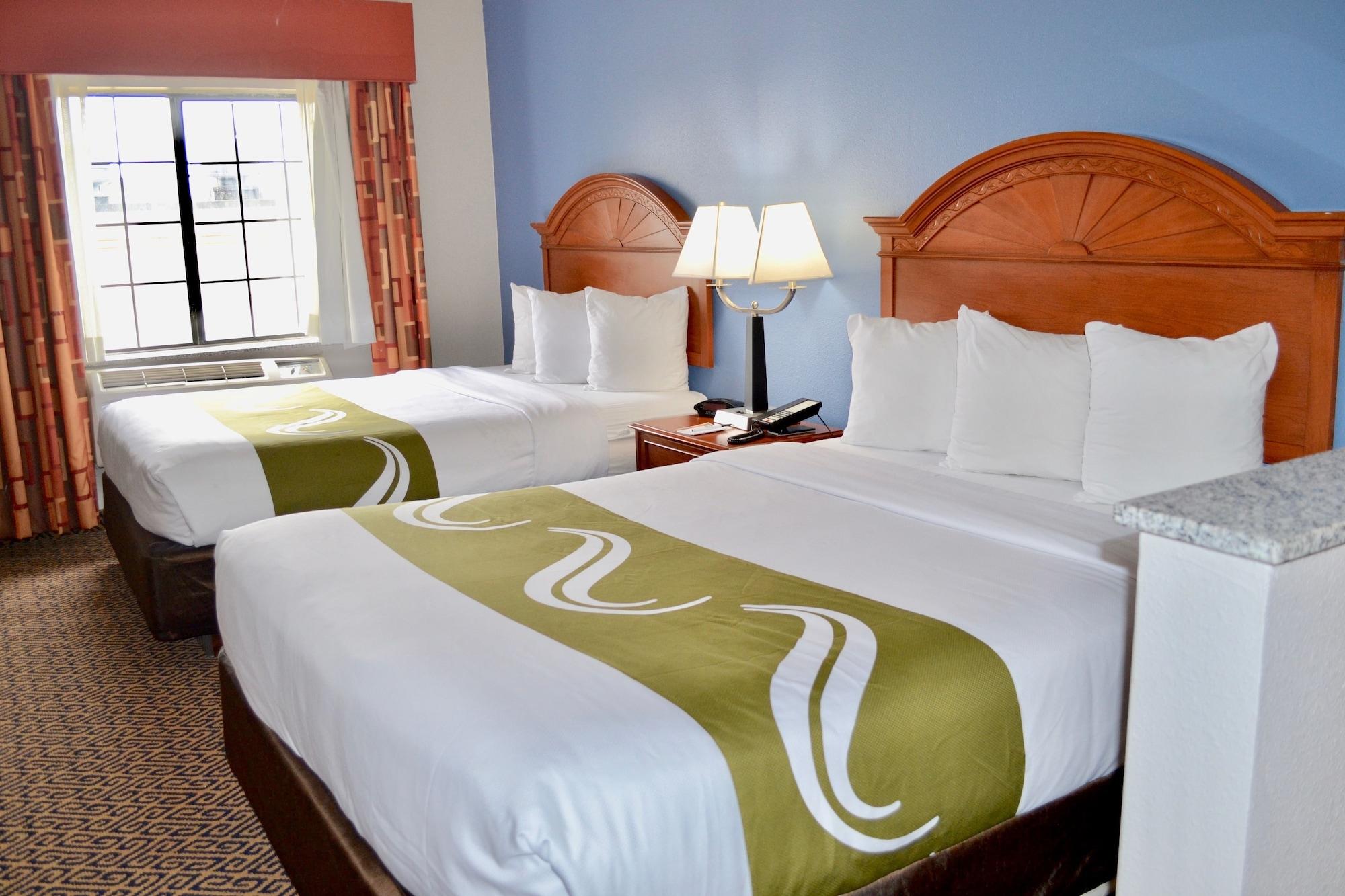 Quality Suites I-44 Tulsa Bagian luar foto