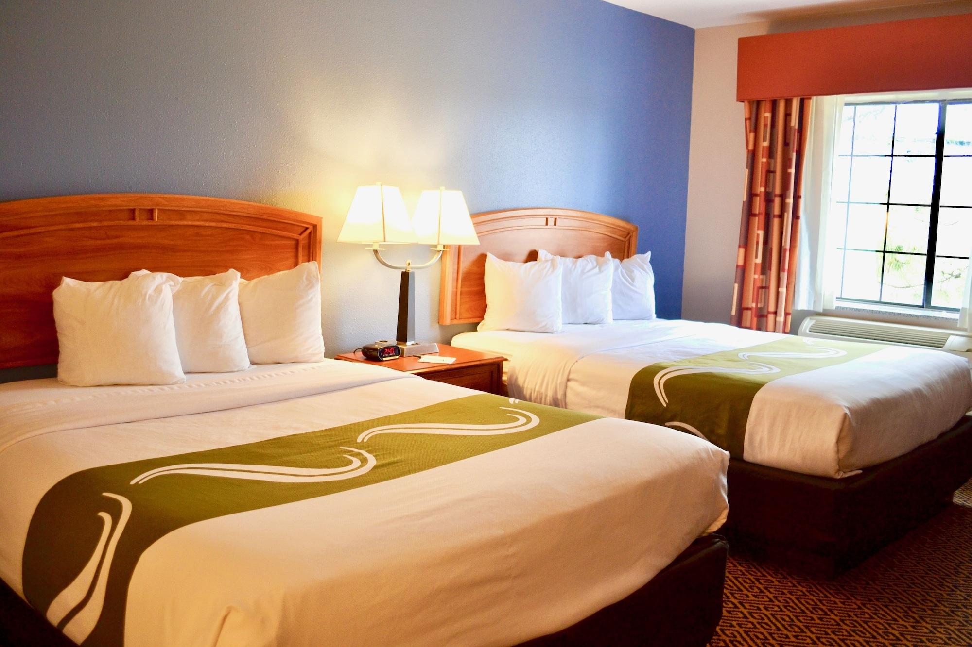 Quality Suites I-44 Tulsa Bagian luar foto